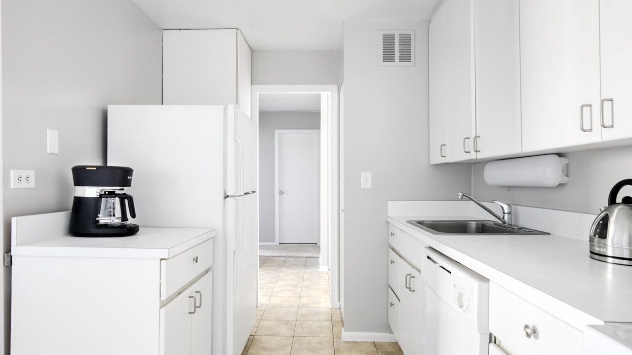 Photo of Kitchen in Lake View East