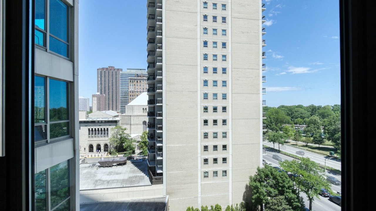 Photo of Others in Lake View East