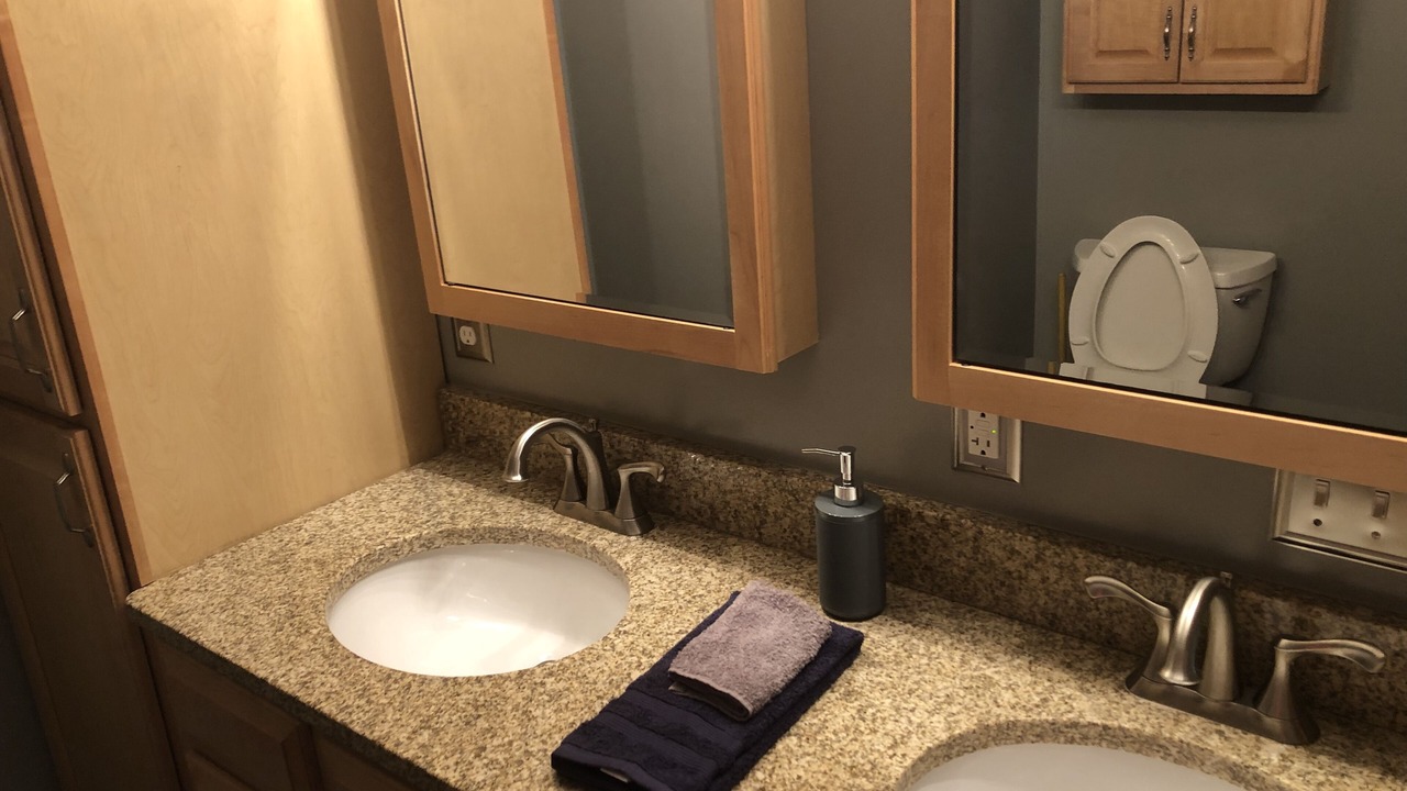 Photo of Bathroom in Colona
