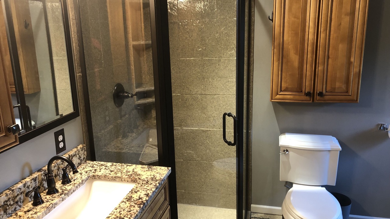 Photo of Bathroom in Colona