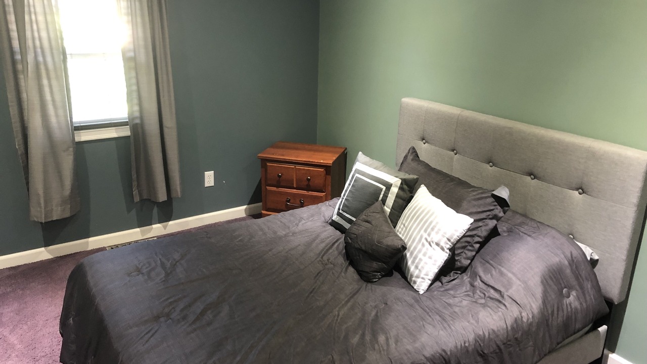 Photo of Bedroom in Colona
