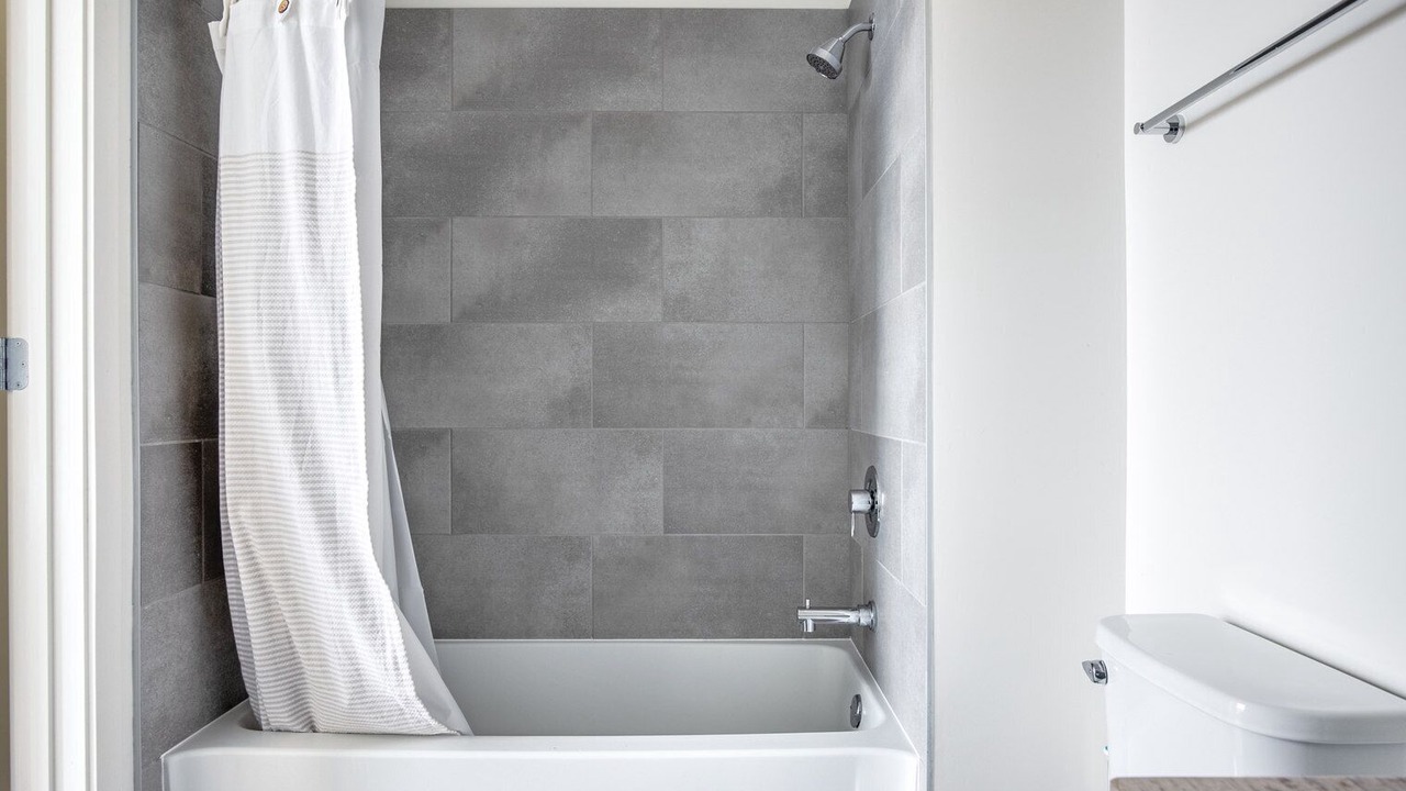 Photo of Bathroom in Logan Square