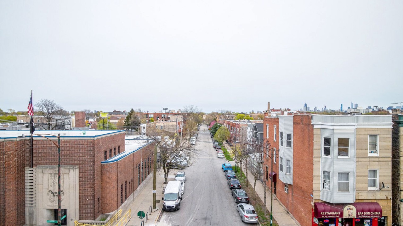 Photo of Outdoor in Logan Square