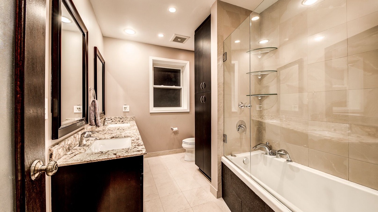 Photo of Bathroom in Morton Grove