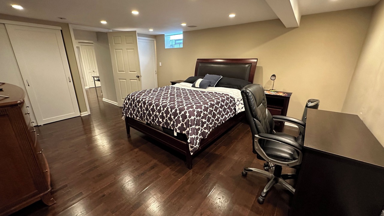 Photo of Bedroom in Morton Grove