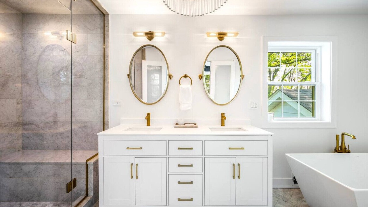 Photo of Bathroom in Fox Valley