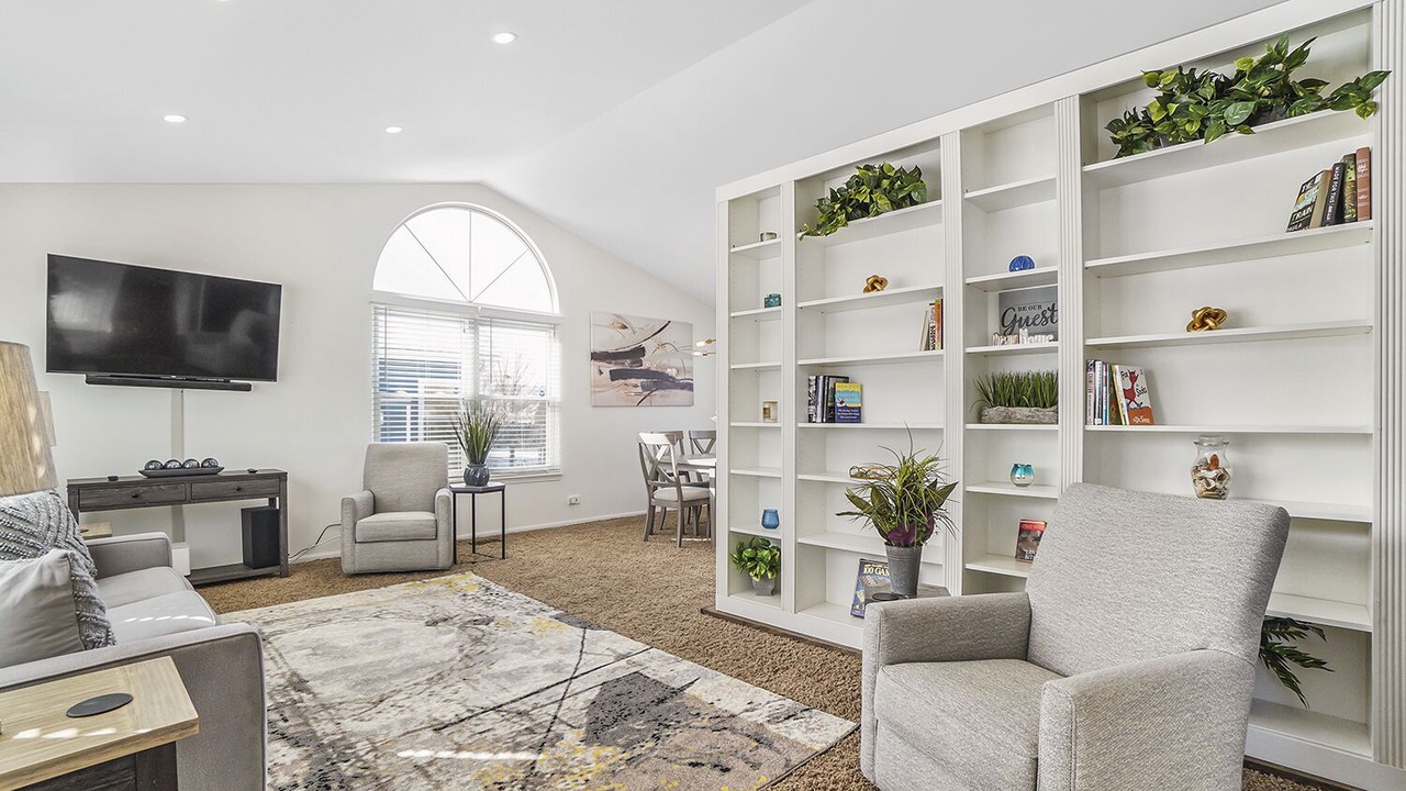 Photo of Livingroom in Carol Stream