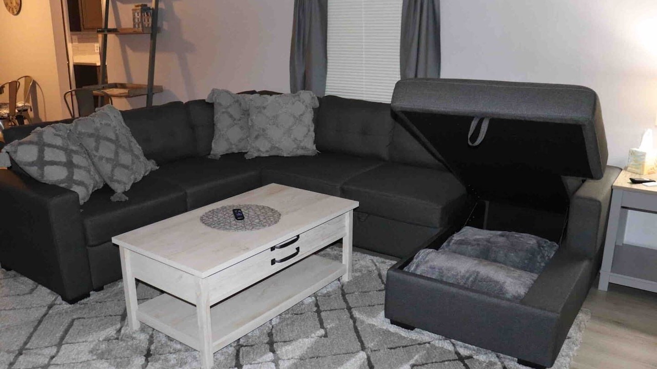 Photo of Livingroom in Oswego
