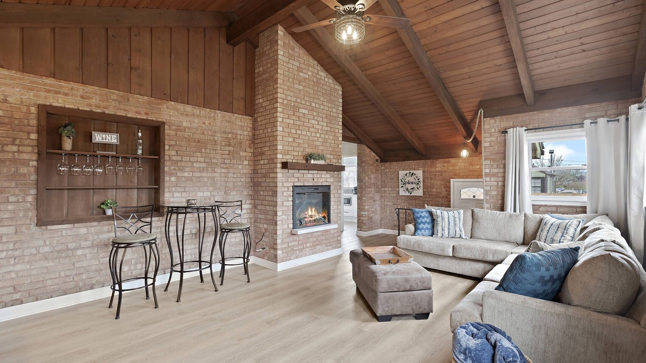 Photo of Livingroom in Downers Grove
