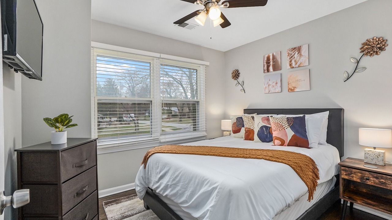 Photo of Bedroom in Flossmoor