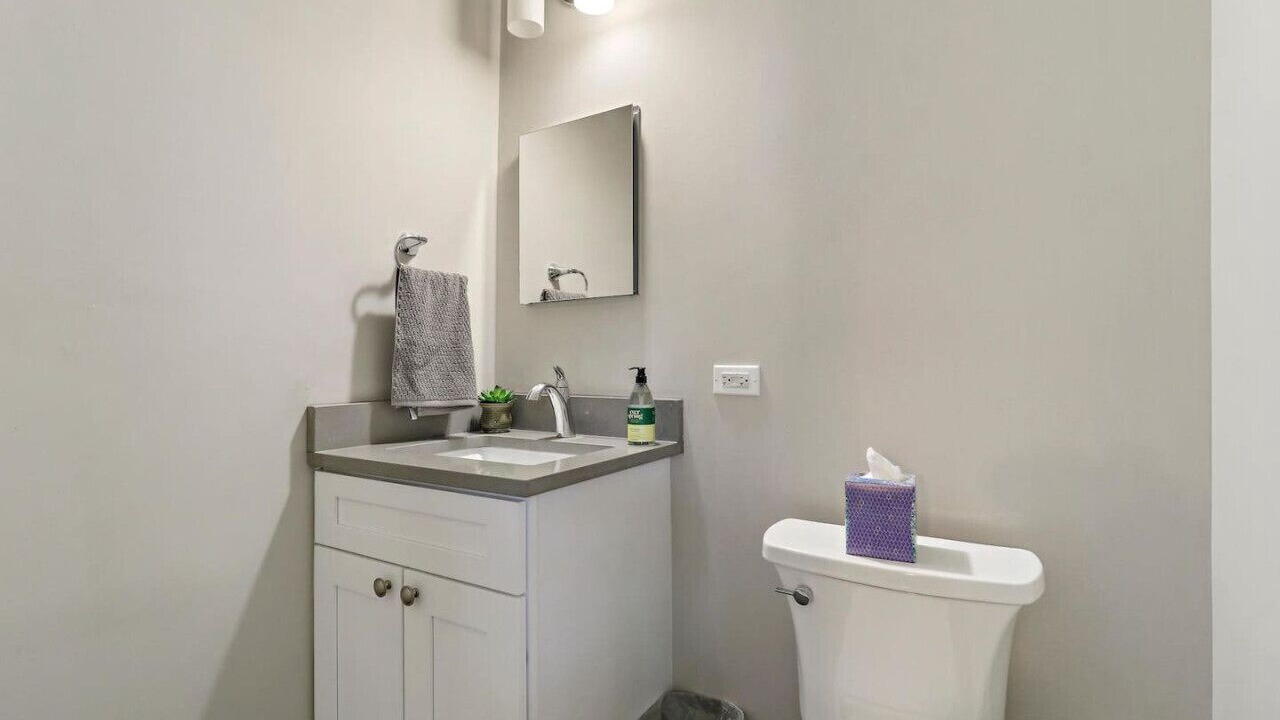 Photo of Bathroom in Waukegan