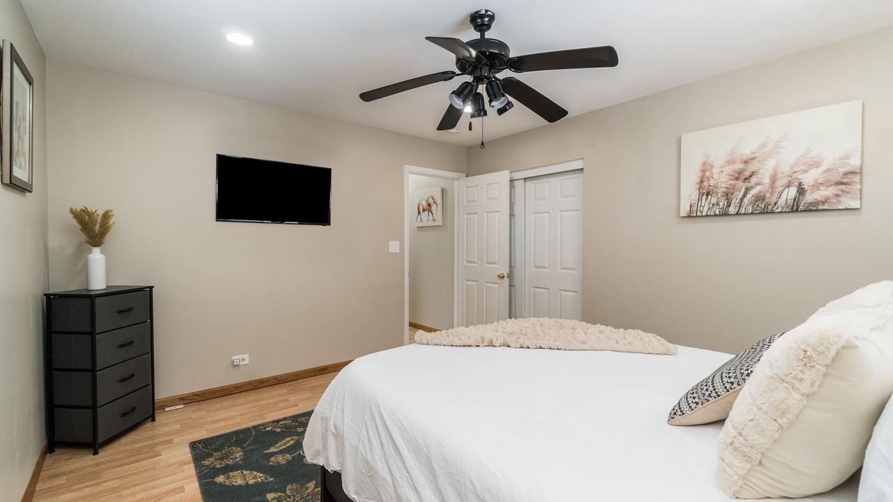 Photo of Bedroom in Schaumburg