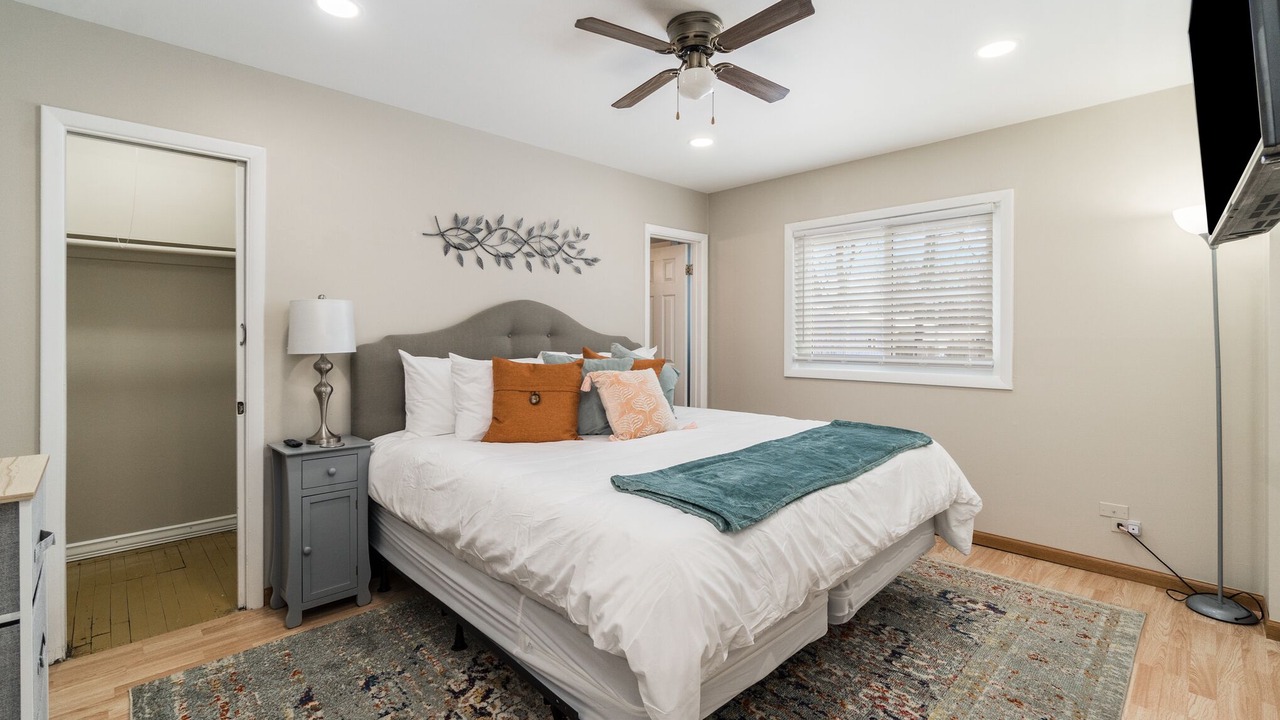 Photo of Bedroom in Schaumburg