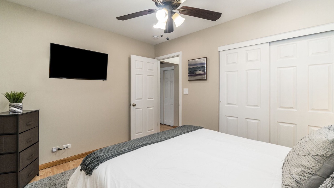 Photo of Bedroom in Schaumburg