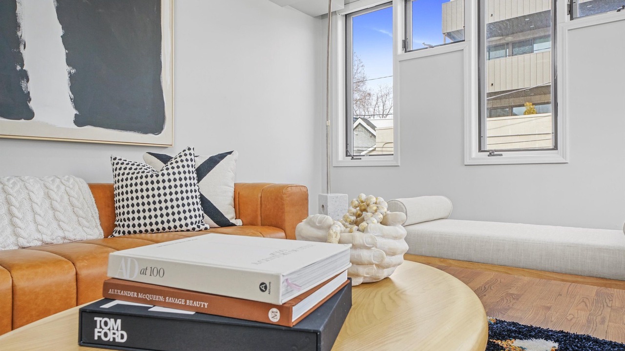 Photo of Livingroom in Noble Square