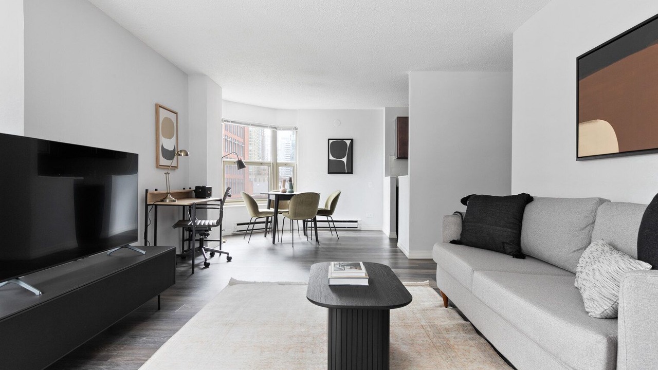 Photo of Livingroom in Rush and Division
