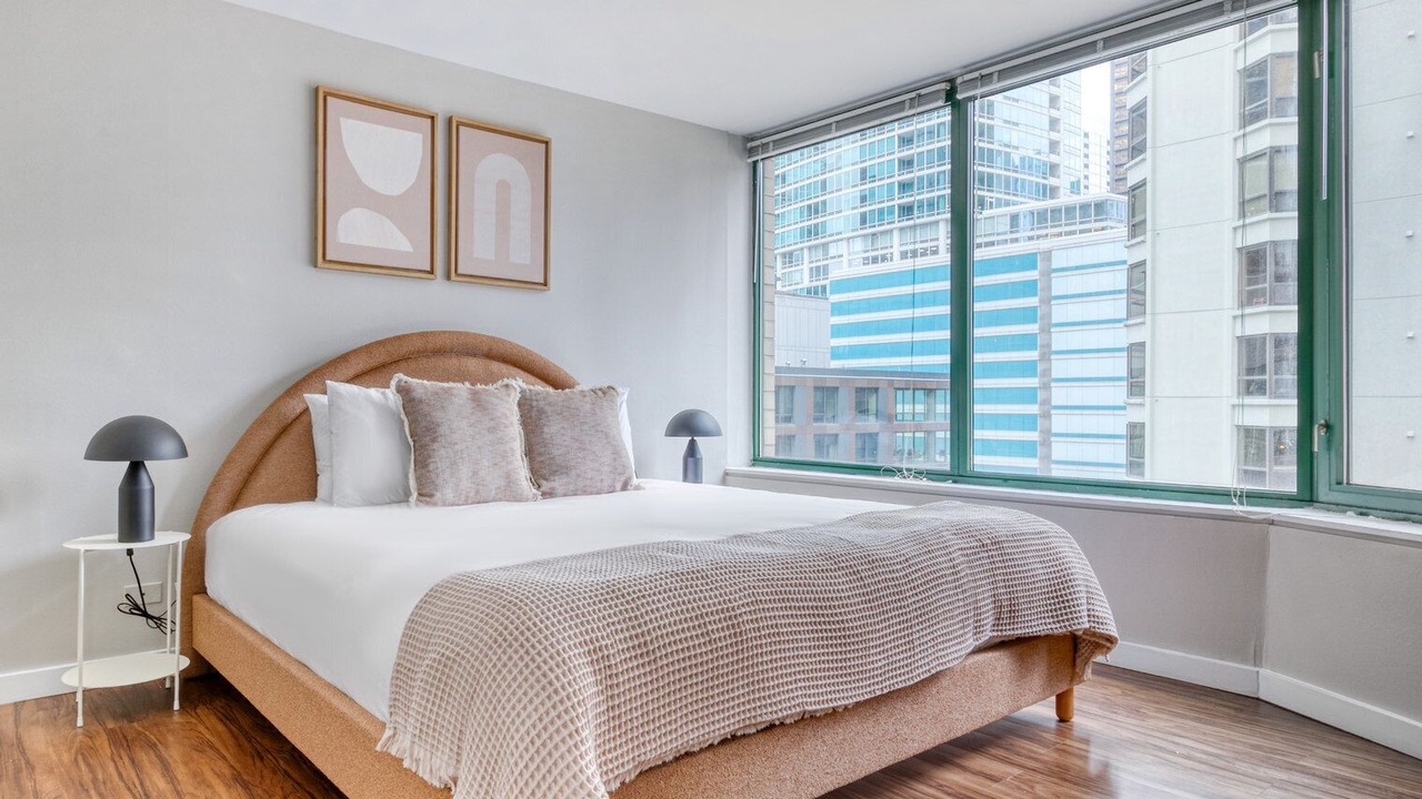 Photo of Bedroom in Streeterville