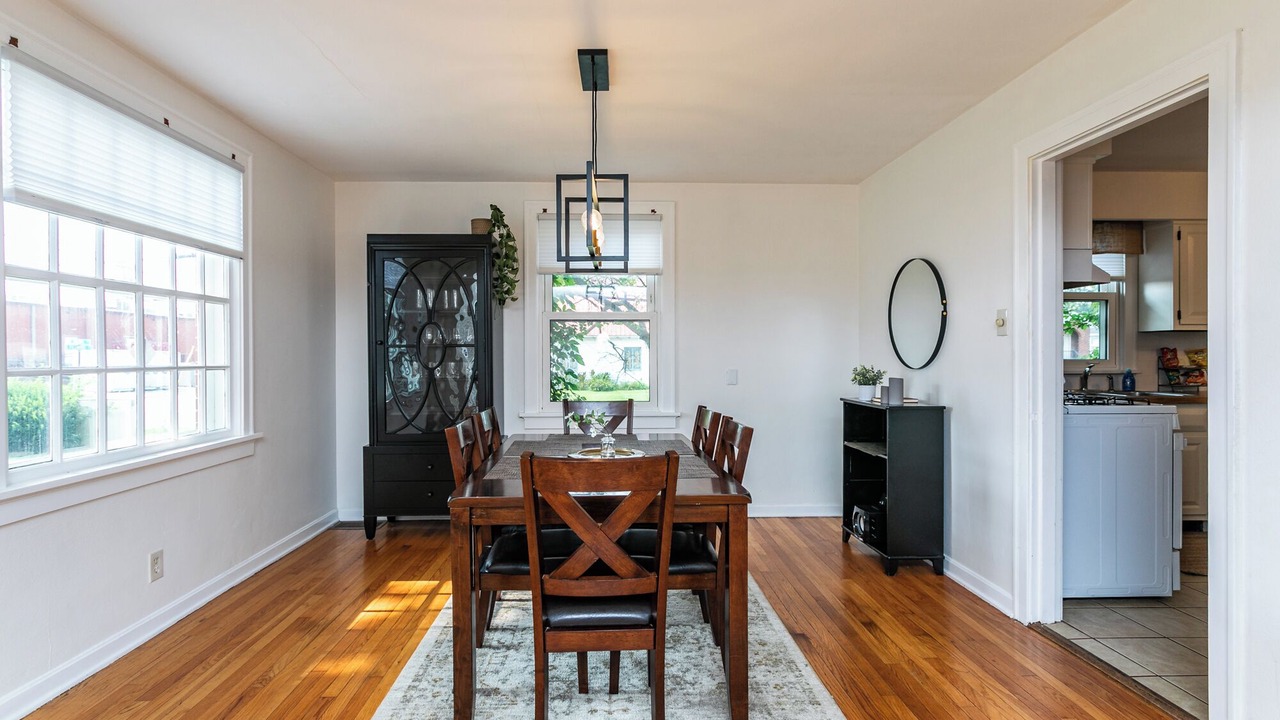 Photo of Livingroom in Edwardsville