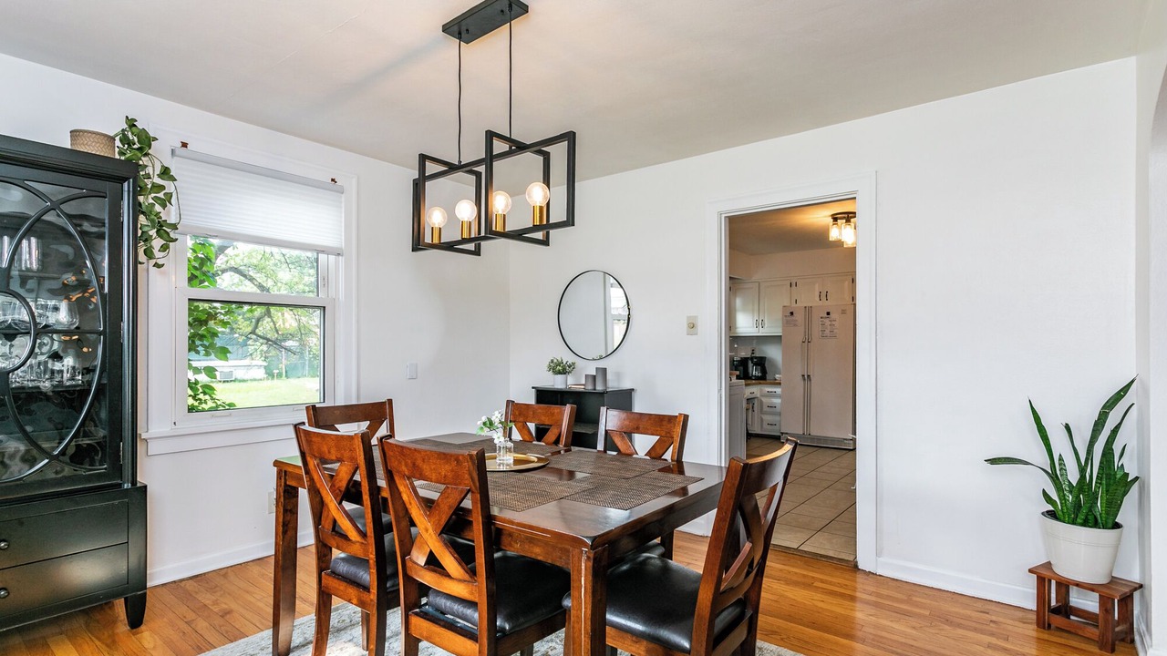 Photo of Livingroom in Edwardsville