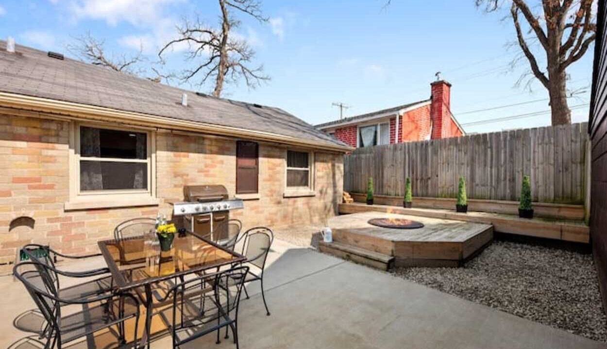 Photo of Outdoor in Lisle