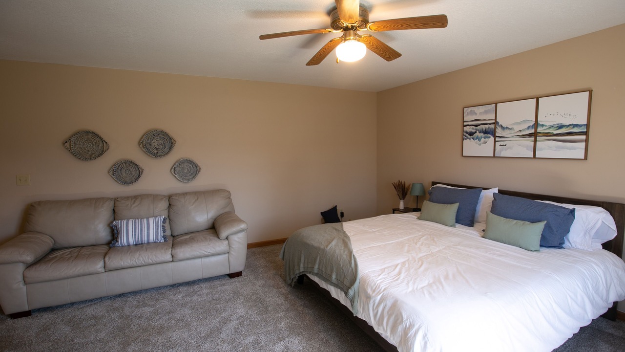 Photo of Bedroom in Sullivan