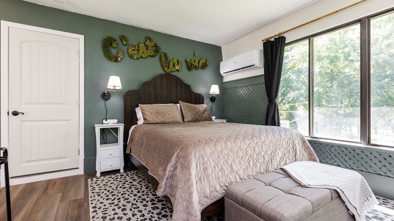Photo of Bedroom in Shiloh