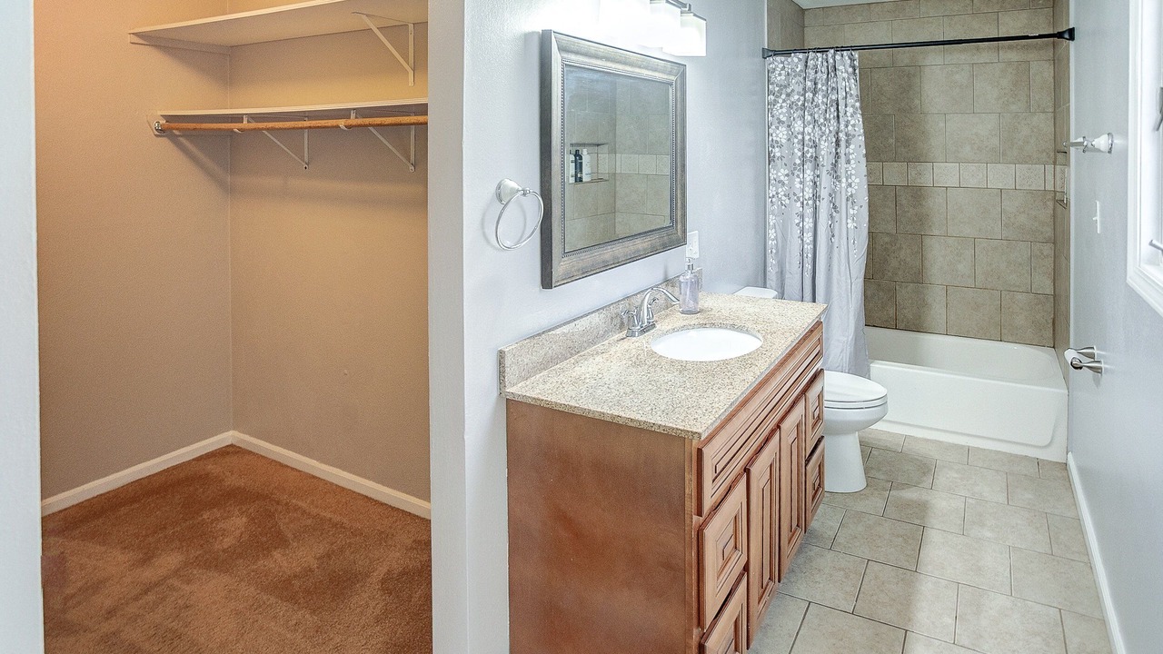 Photo of Bedroom in Belleville