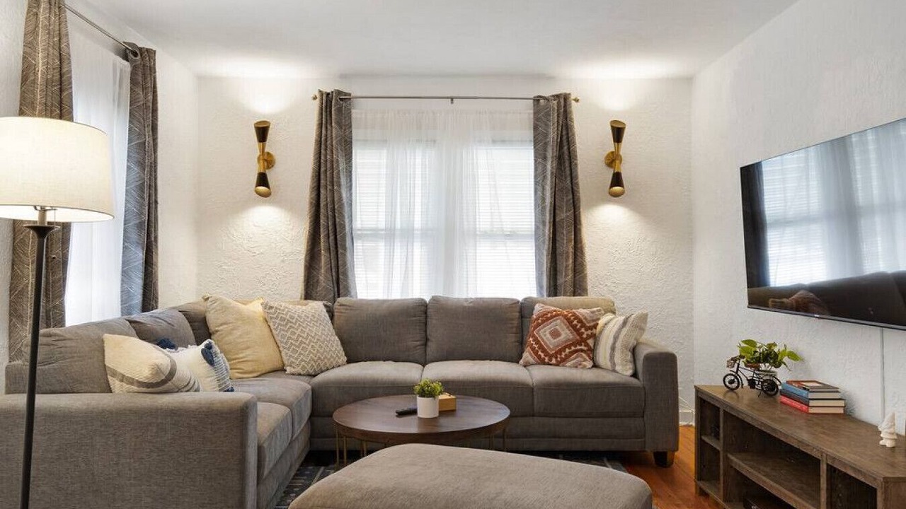 Photo of Livingroom in East Peoria
