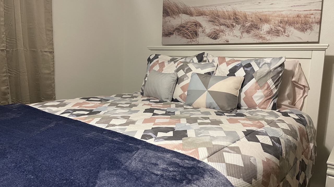 Photo of Bedroom in Rock Island