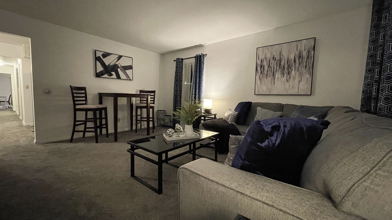 Photo of Livingroom in Rock Island