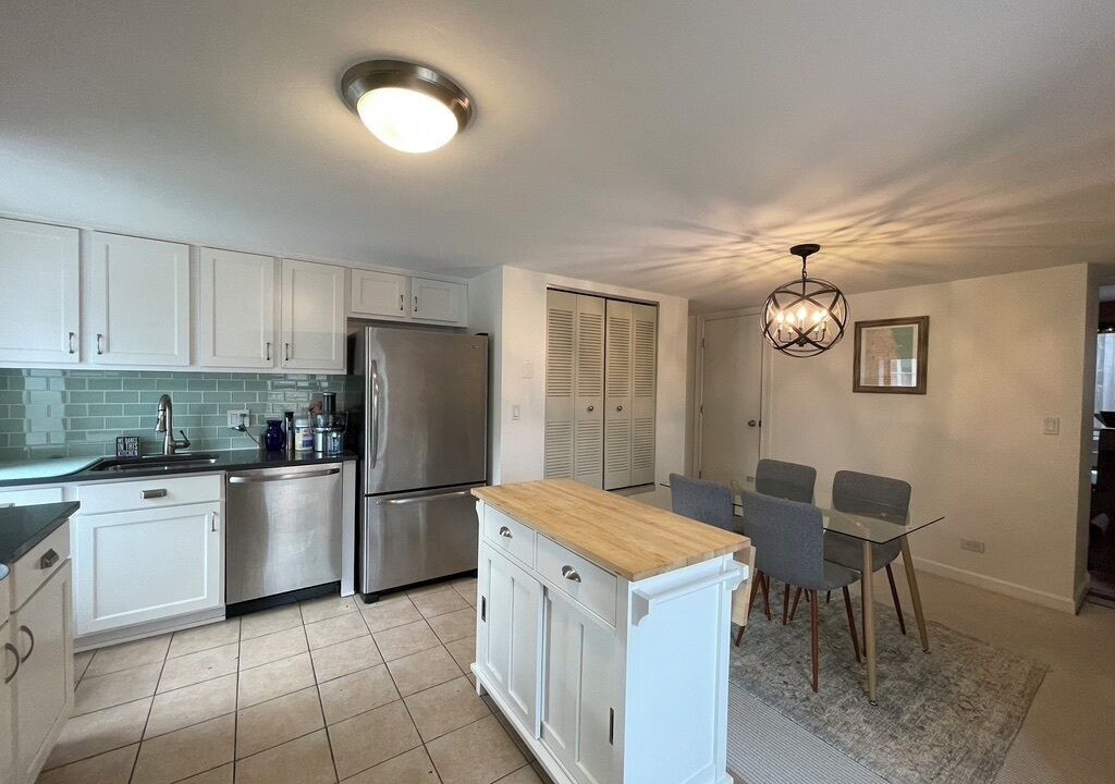 Photo of Kitchen in Lake View East