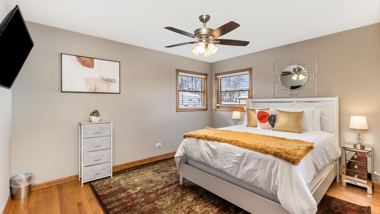 Photo of Bedroom in Itasca