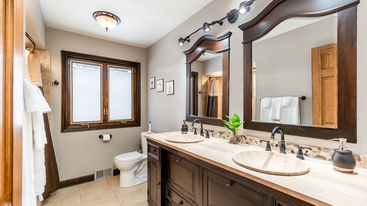Photo of Bathroom in Itasca