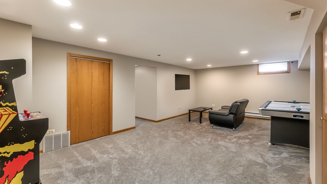 Photo of Bedroom in Itasca
