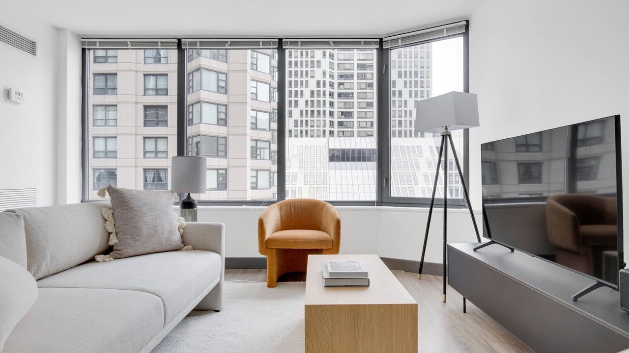 Photo of Livingroom in Streeterville