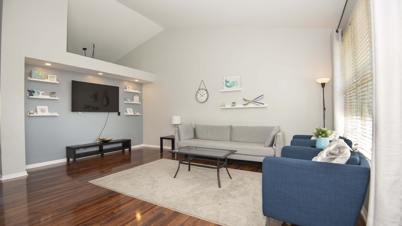 Photo of Livingroom in Oswego