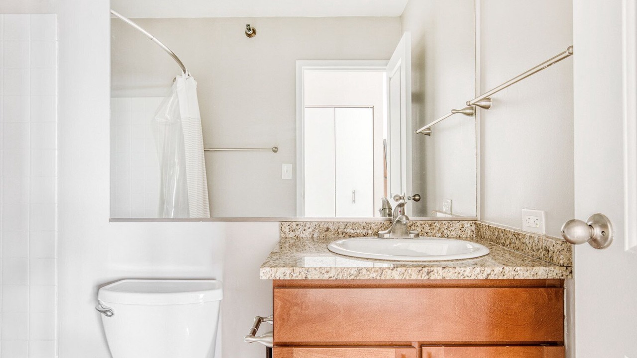 Photo of Bathroom in Streeterville