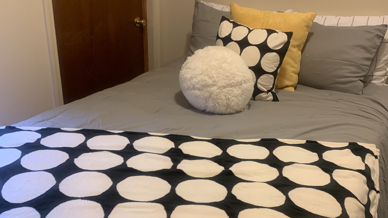 Photo of Bedroom in Lawndale