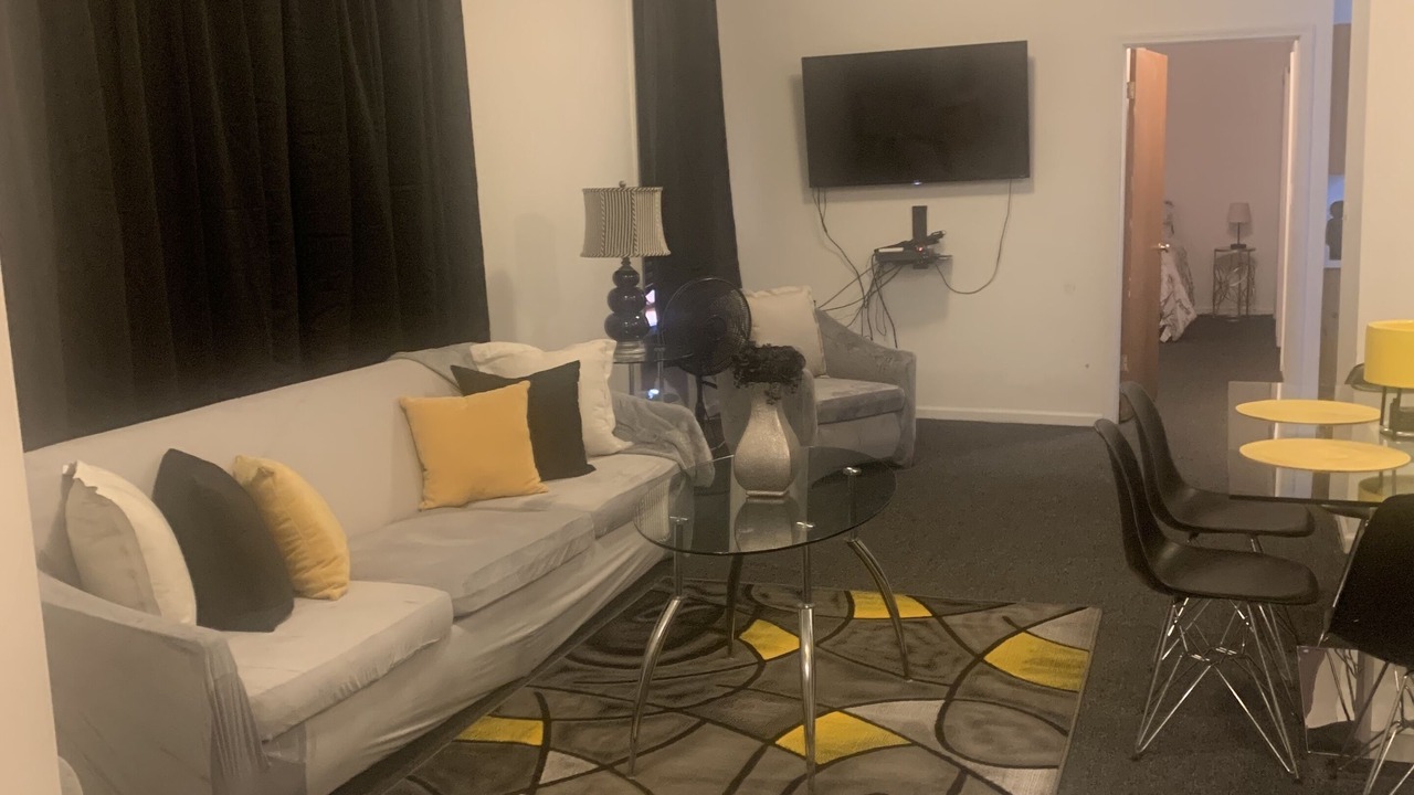 Photo of Livingroom in Lawndale