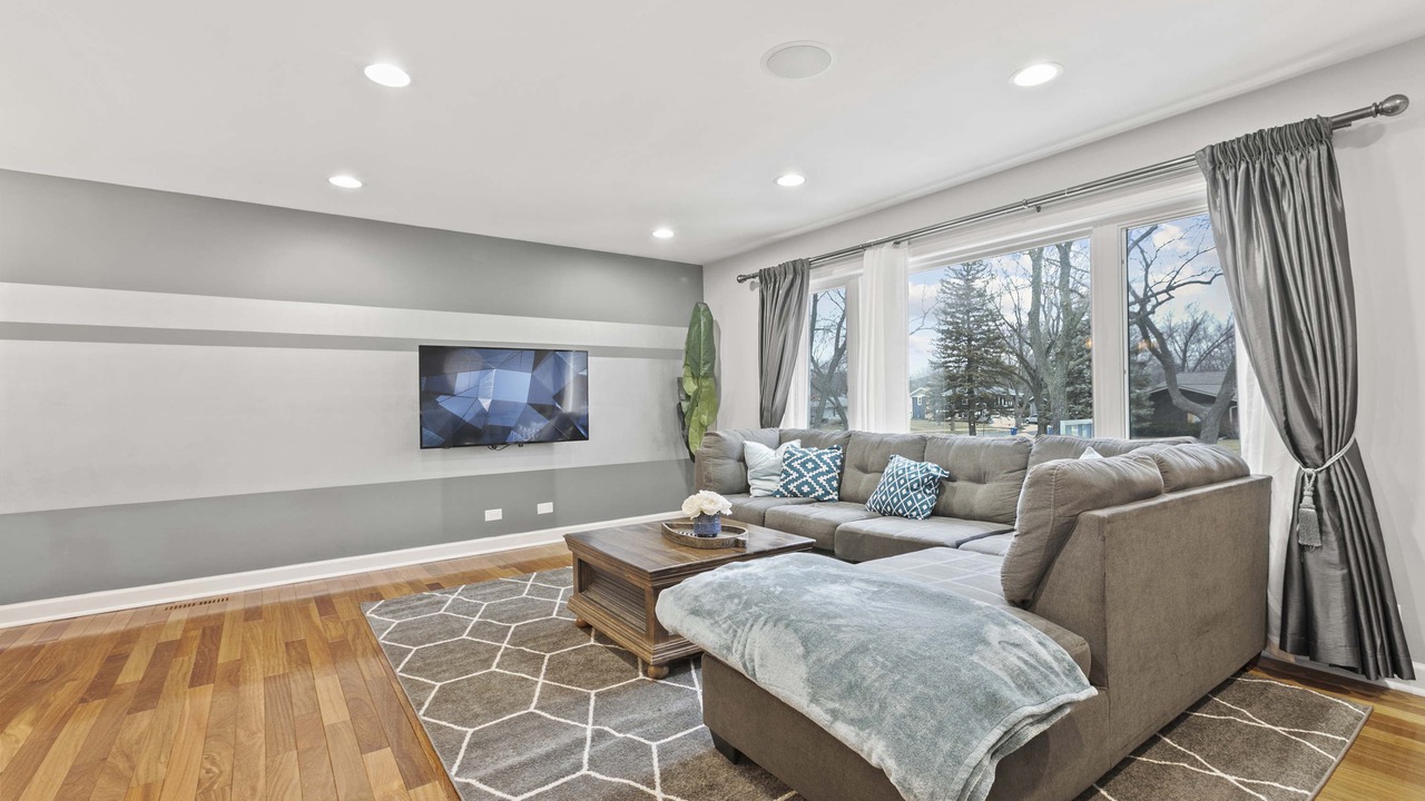 Photo of Livingroom in Downers Grove