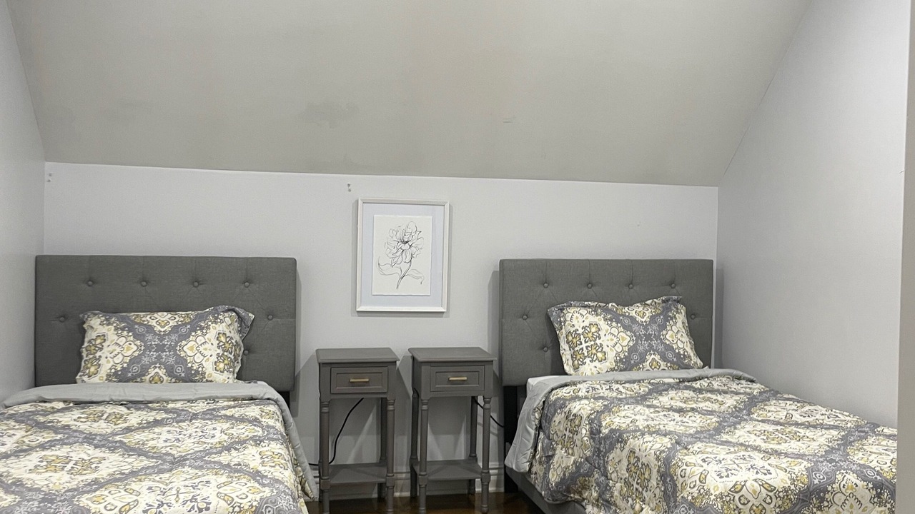 Photo of Bedroom in Woodlawn