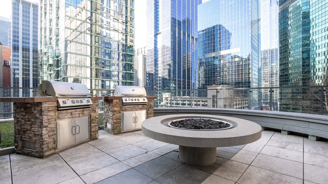 Photo of Patio Balcony in Downtown Chicago