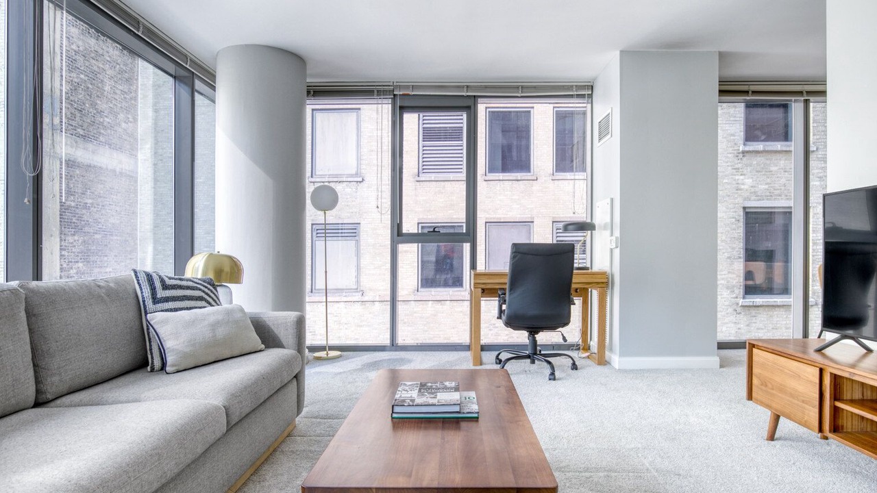 Photo of Livingroom in Downtown Chicago