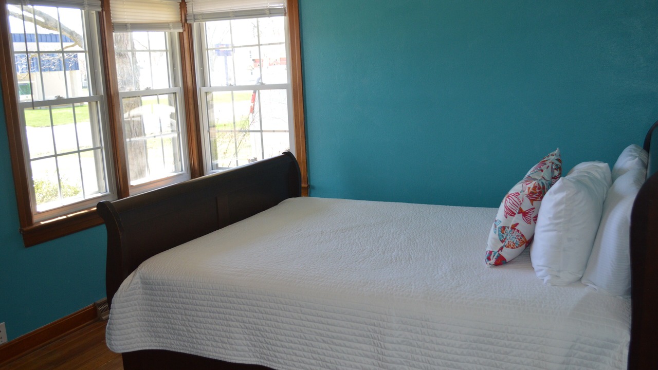 Photo of Bedroom in Carlyle