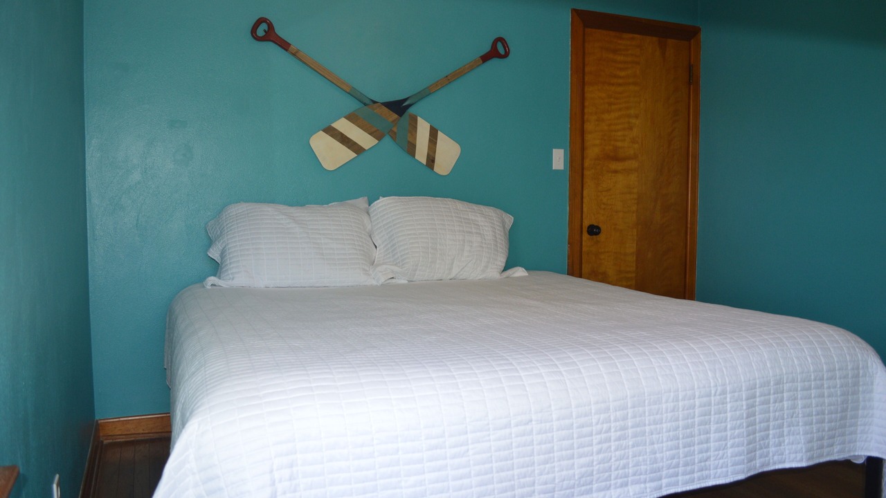 Photo of Bedroom in Carlyle