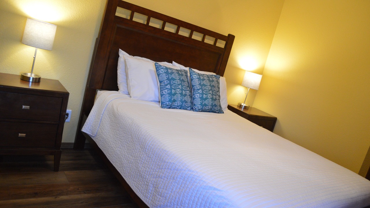 Photo of Bedroom in Carlyle