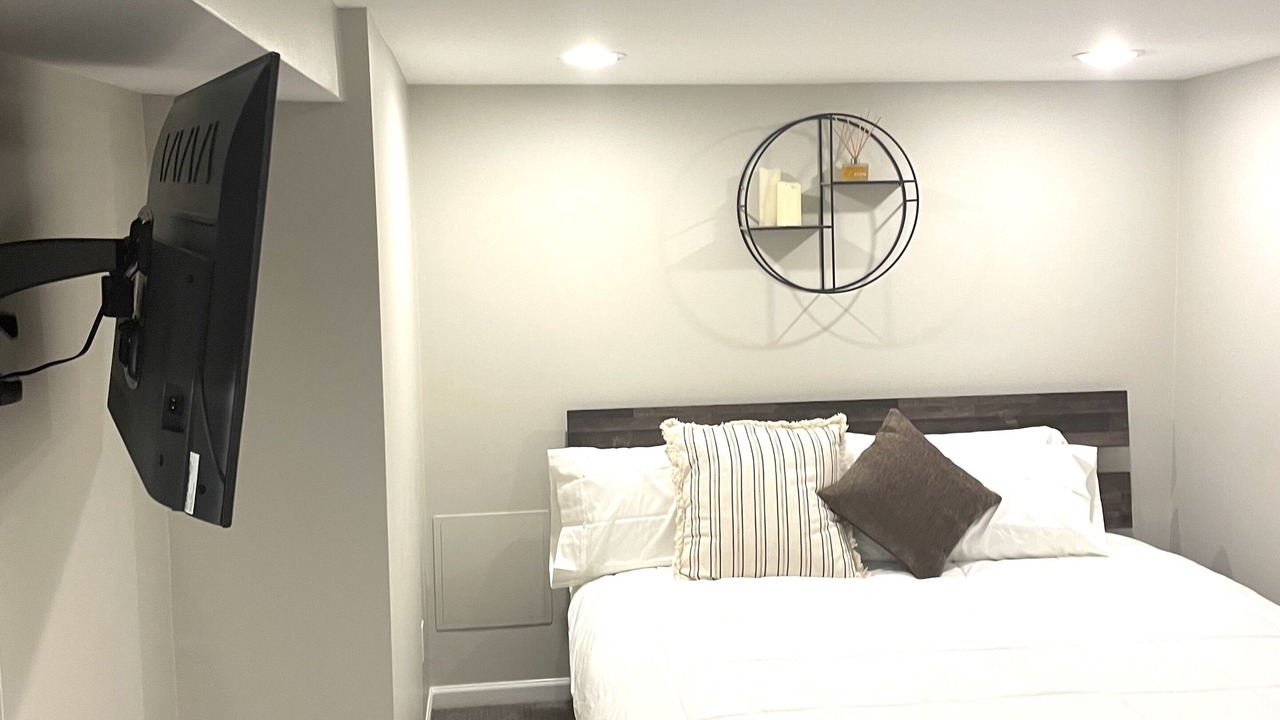 Photo of Bedroom in Jefferson Park