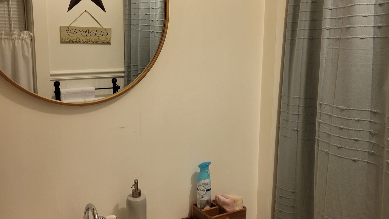 Photo of Bathroom in Nauvoo