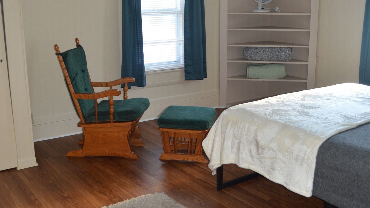 Photo of Bedroom in Alden