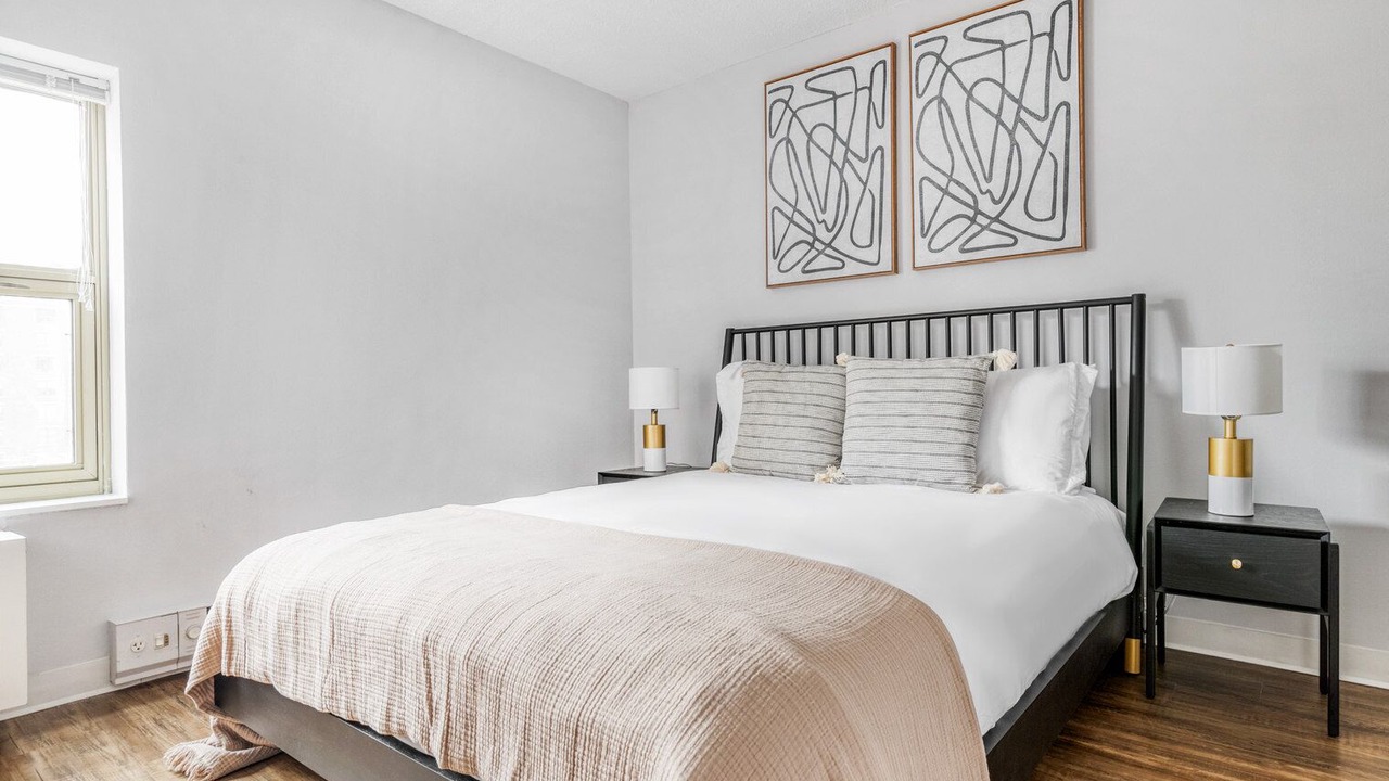 Photo of Bedroom in Rush and Division